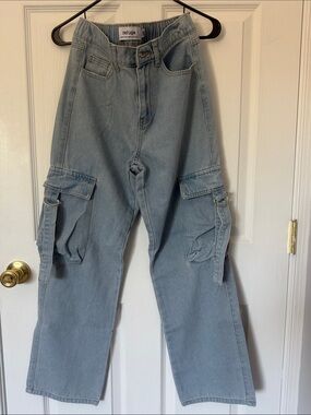 Refuge Light Blue Cargo Jeans with Side Flap Pockets Size M!